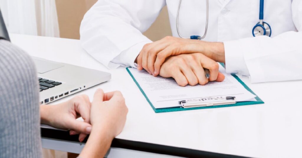 Tipos de tremor: como o neurologista diferencia e o que cada tipo indica